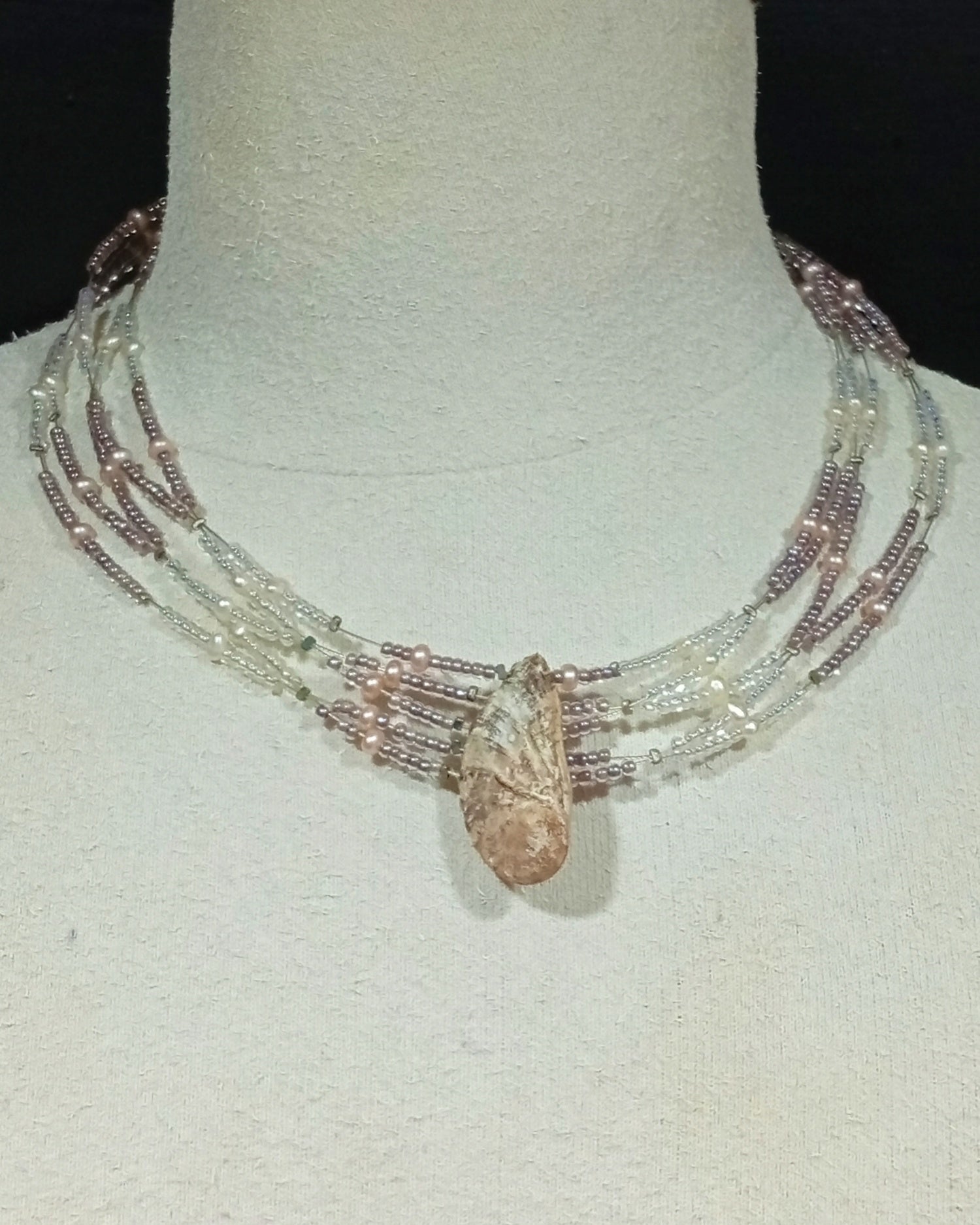 COLLIER CORPS A CORPS