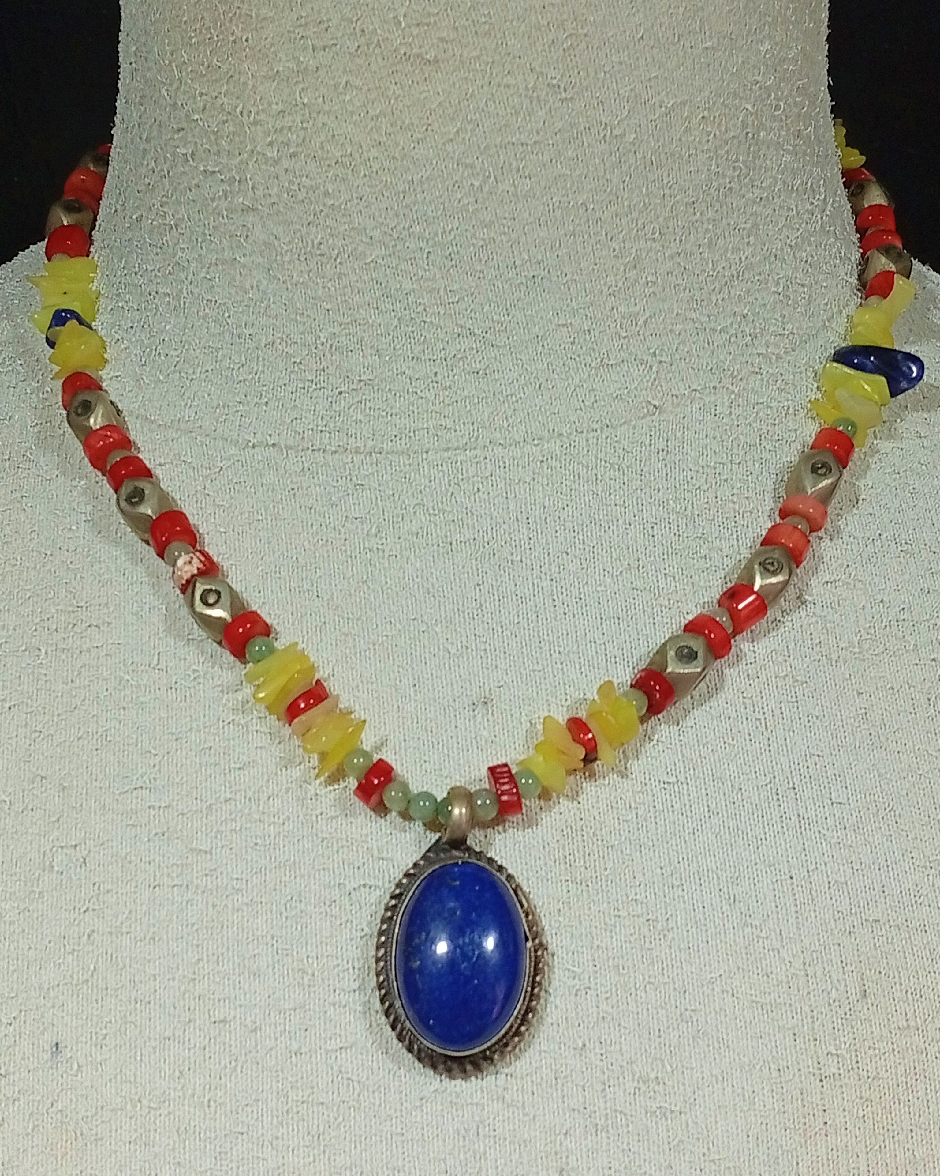 COLLIER PENDENTIF HAÏTI