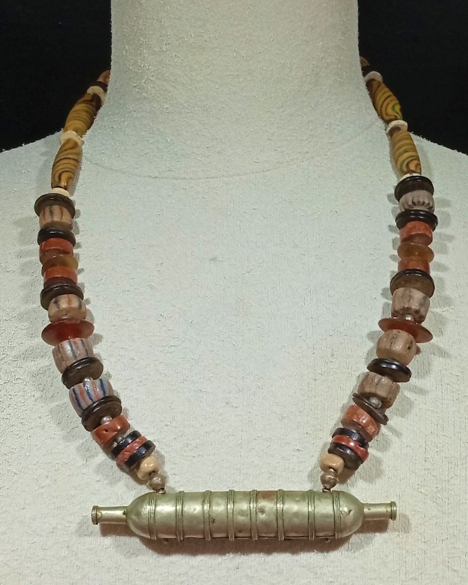 COLLIER INDE