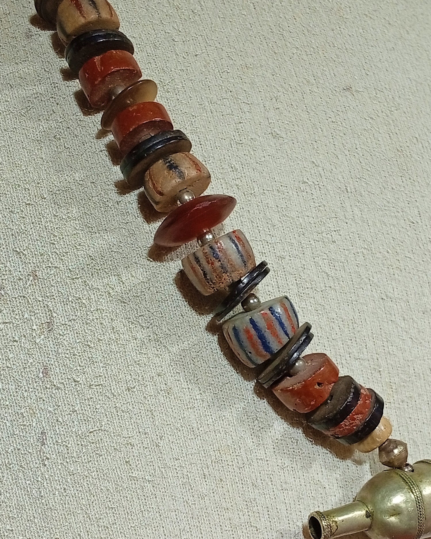 COLLIER INDE