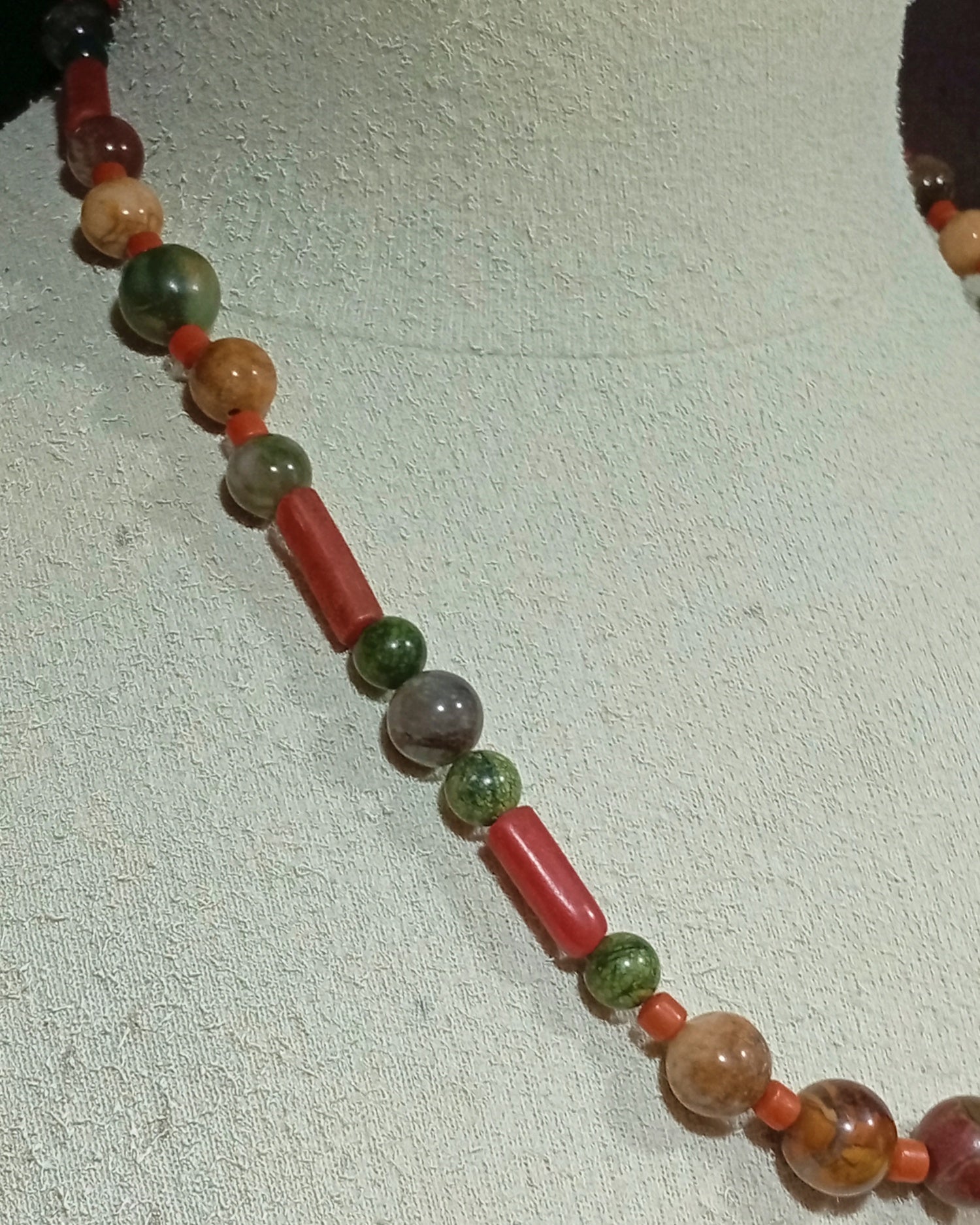 COLLIER "JOYEUX"