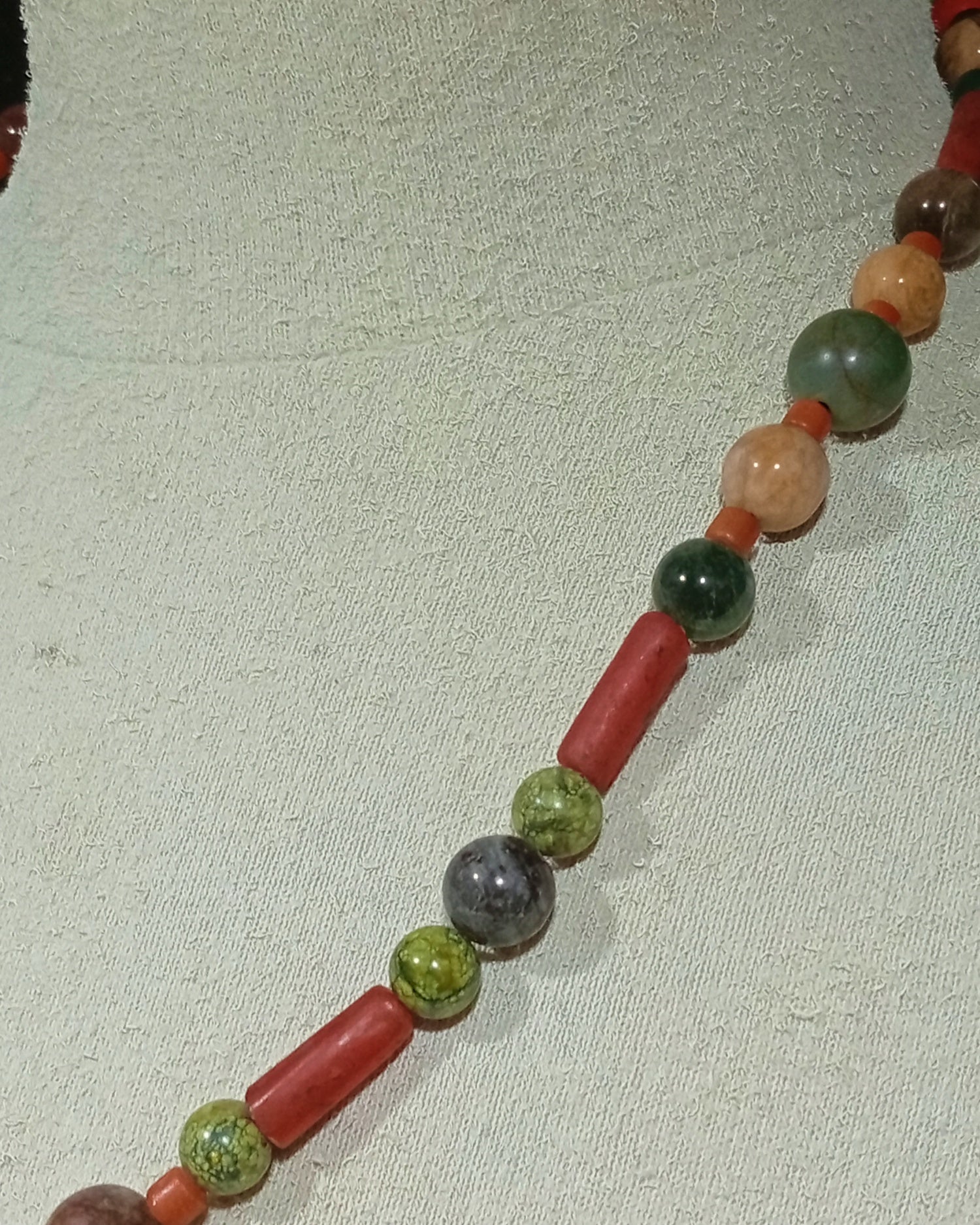 COLLIER "JOYEUX"