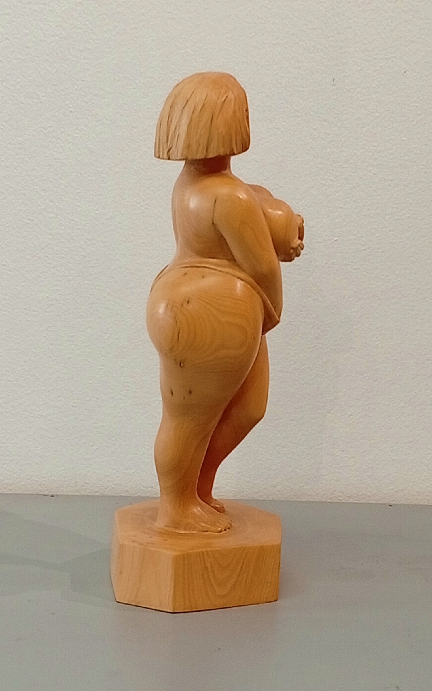 MADAME CONFINEMENT