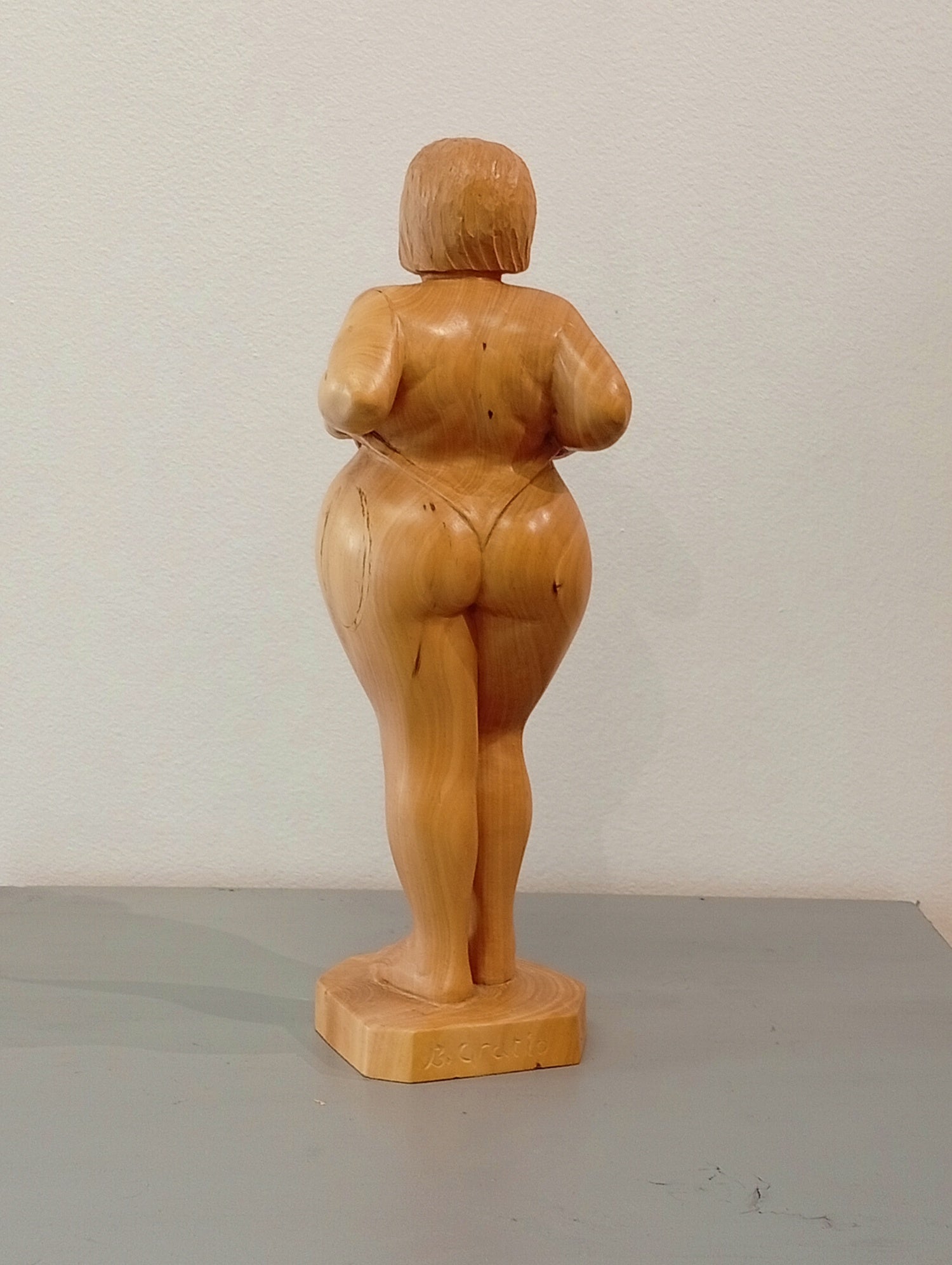 MADAME STRING